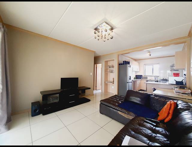 2 BEDROOM APARTMENT FOR SALE IN NOORDWYK
